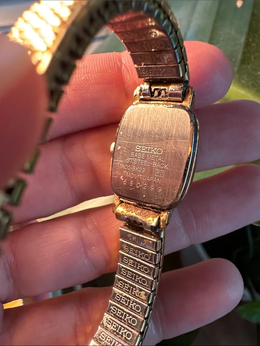 Vintage Seiko Tank Gold Watch with Textured Stretch Band